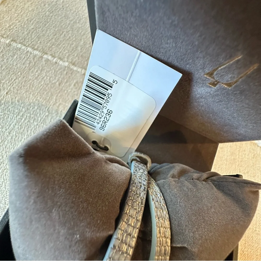 NWT Bulova | Diamond Rhapsody Quartz White Dial Wrap Around  display picture 2